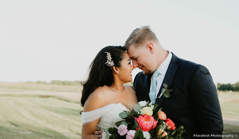 Barrett and Leslie's Wedding in Beaumont, Texas
