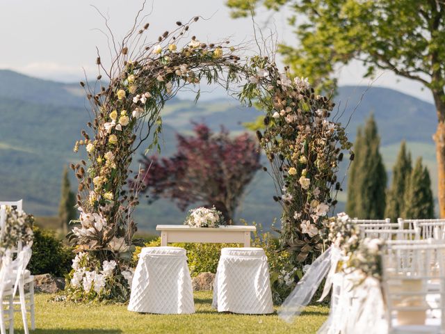 Giarvin and Jasmine's Wedding in San Gimignano, Italy 45