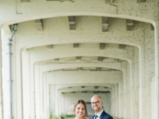 Kyle and Gabrielle&apos;s Wedding in Cincinnati, Ohio 23