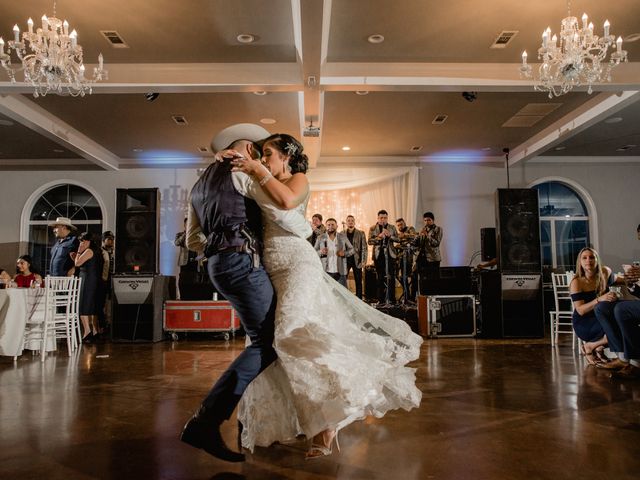 Tony and Jessica&apos;s Wedding in Waxahachie, Texas 6