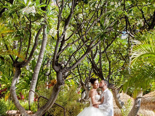 Yasmine and Shahriar&apos;s Wedding in Lahaina, Hawaii 19