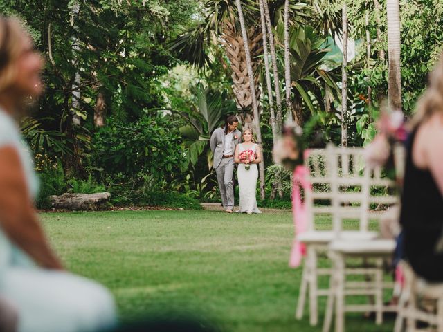 Rob and Giuliana&apos;s Wedding in Miami Beach, Florida 21