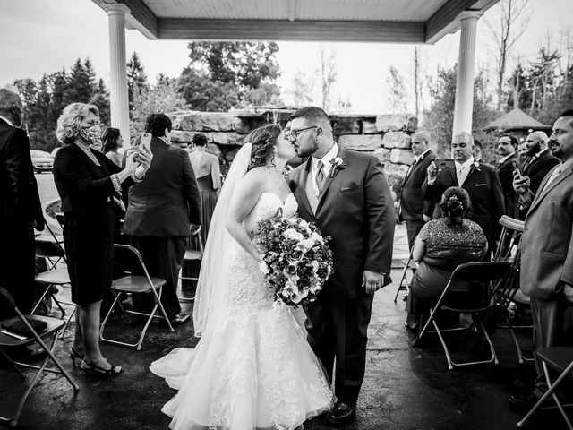 Dominic and Jenifer&apos;s Wedding in Buffalo, New York 33