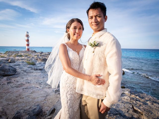 Tung and Chadly&apos;s Wedding in Cancun, Mexico 42