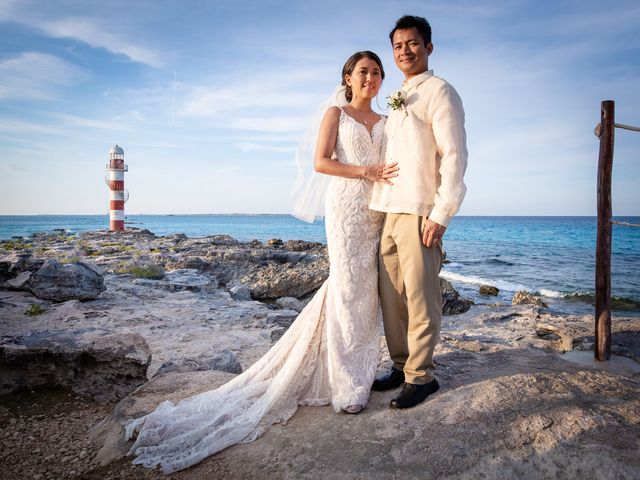 Tung and Chadly&apos;s Wedding in Cancun, Mexico 43