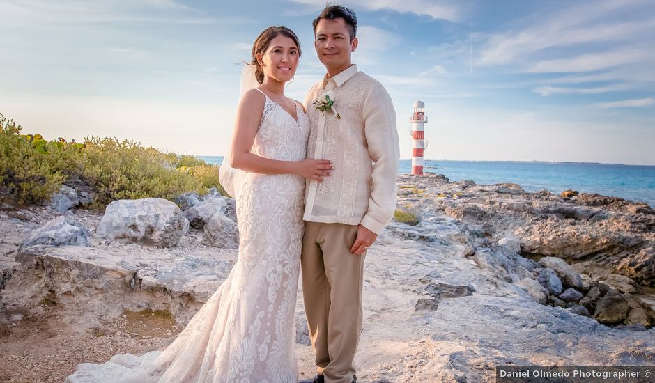 Tung and Chadly's Wedding in Cancun, Mexico