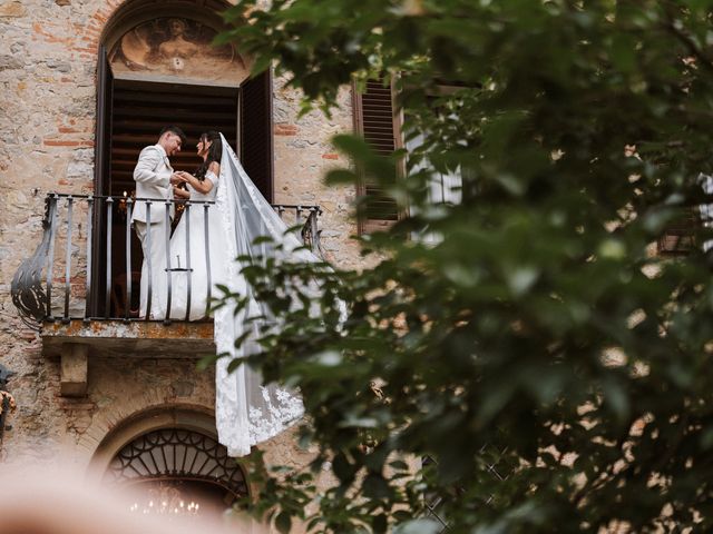 Lloyd and Lauren's Wedding in Arezzo, Italy 34