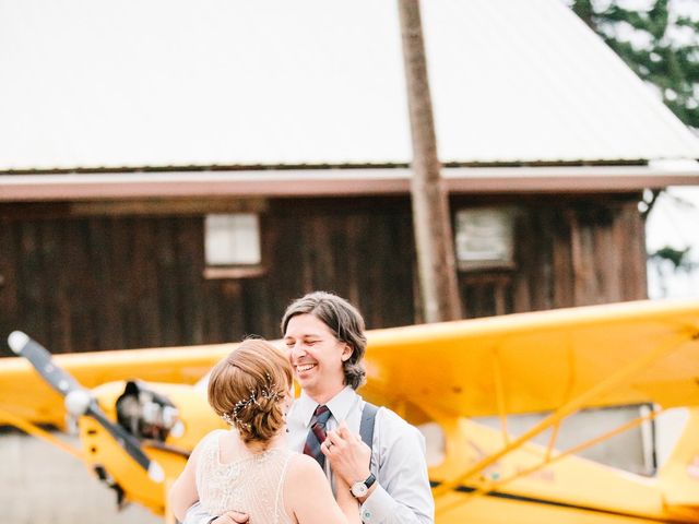 Phil and Amber&apos;s Wedding in Hillsboro, Oregon 5