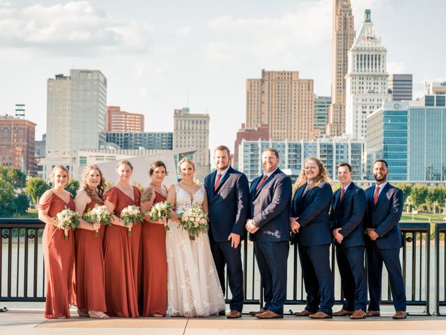 Evan and Lauren&apos;s Wedding in Cincinnati, Ohio 9