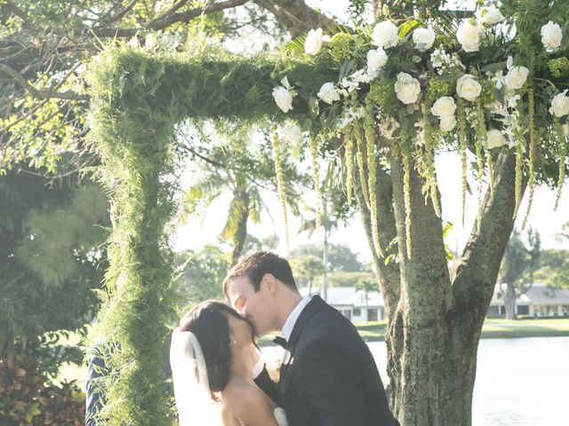 Thomas and Mayrelis&apos;s Wedding in Palm Beach Gardens, Florida 21