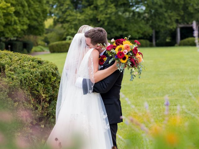 Jon and Colbey&apos;s Wedding in Cincinnati, Ohio 33