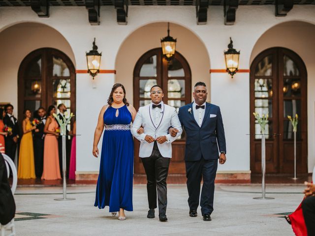 Carlos and Paola&apos;s Wedding in San Juan, Puerto Rico 7