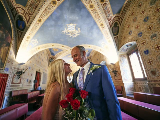 Mark and Barbara&apos;s Wedding in Volterra, Italy 50