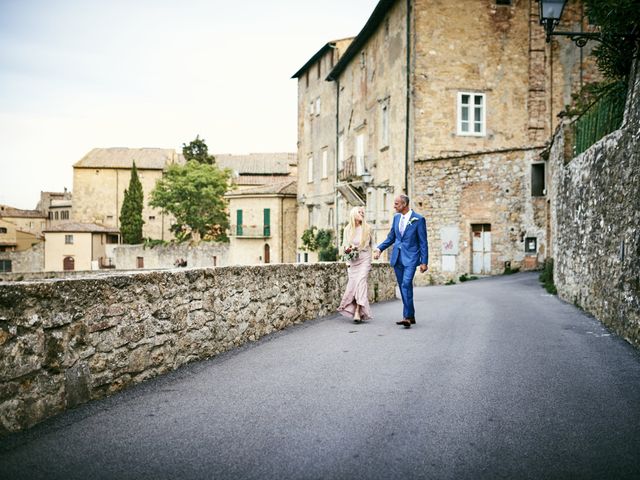 Mark and Barbara&apos;s Wedding in Volterra, Italy 89