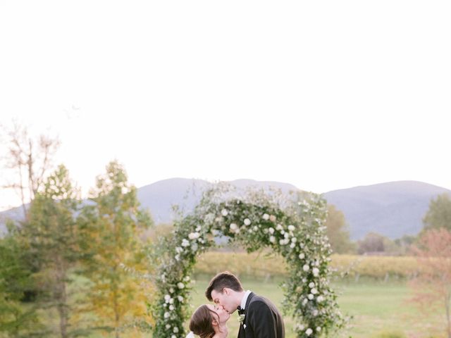 Justin and Caitlin&apos;s Wedding in Afton, Virginia 13