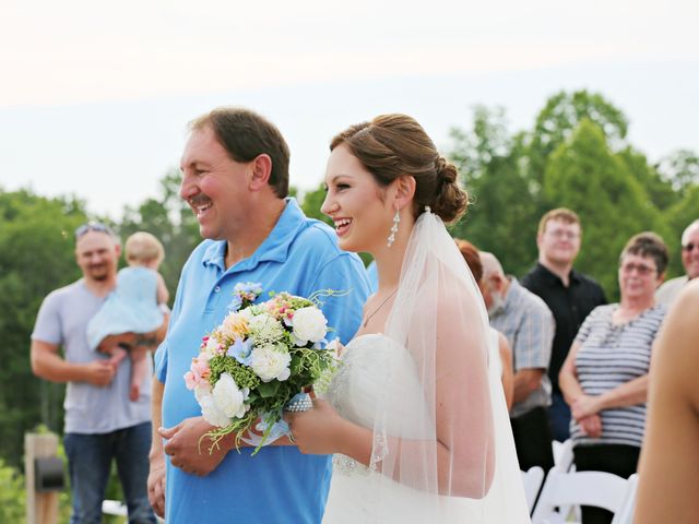 Megan and Willie&apos;s Wedding in Kenna, West Virginia 8