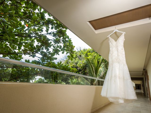 Ryan and Tiffany&apos;s Wedding in Cancun, Mexico 19
