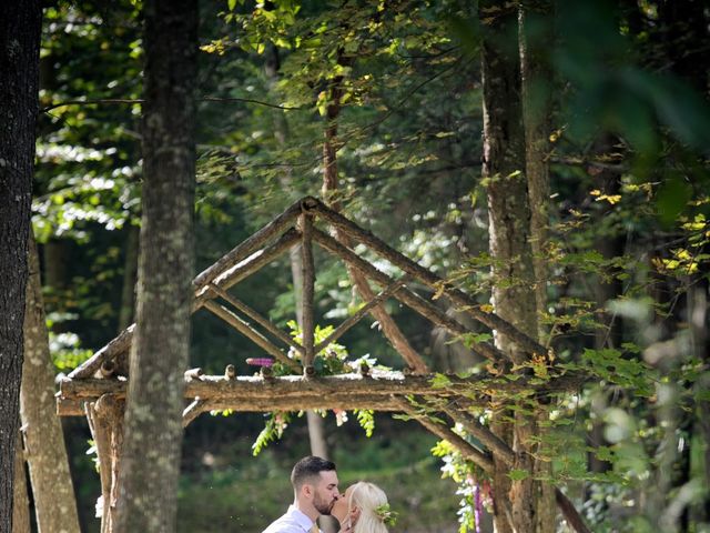 Derek and Summer&apos;s Wedding in Hico, West Virginia 15