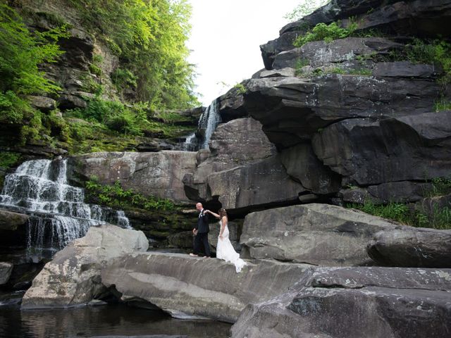 Aaron and Kara&apos;s Wedding in Mount Pocono, Pennsylvania 8