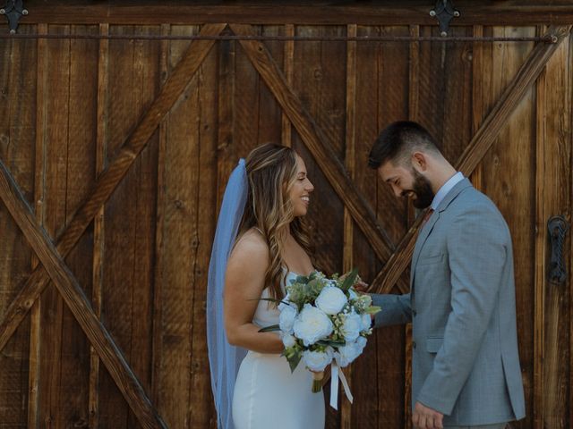 Stanley and Kayla&apos;s Wedding in Cle Elum, Washington 10