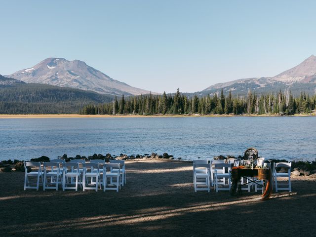 Chandler and Jennae&apos;s Wedding in Bend, Oregon 19