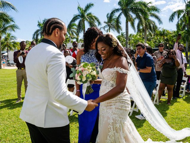 Matt and Shantel&apos;s Wedding in Playa del Carmen, Mexico 41