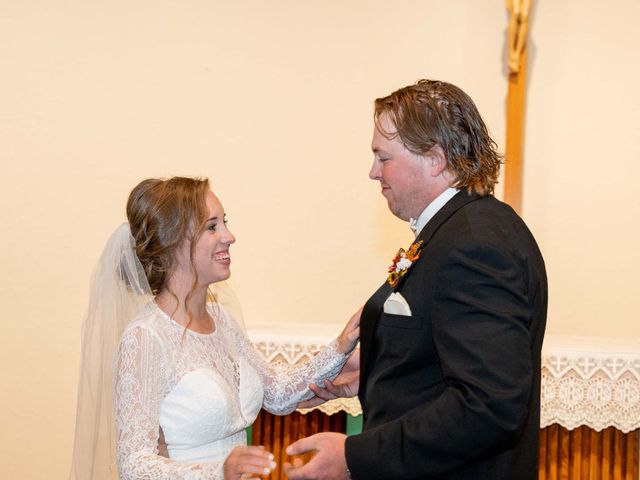 Stasha and Breadon&apos;s Wedding in Dodge Center, Minnesota 32