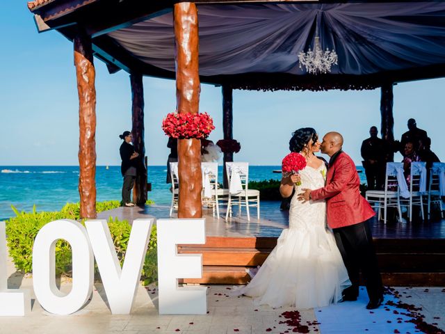Willie and Tawanda&apos;s Wedding in Playa del Carmen, Mexico 142