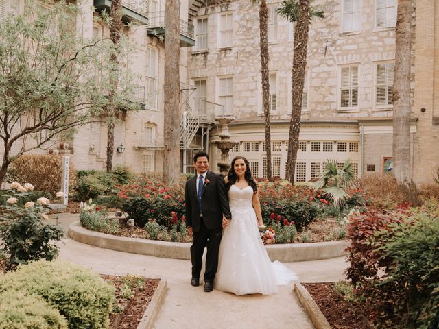 Natalie and Fabian&apos;s Wedding in San Antonio, Texas 26