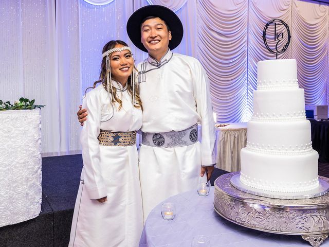 Enkhtuvshin Dorjpurev and Theresa Medina&apos;s Wedding in Streamwood, Illinois 28
