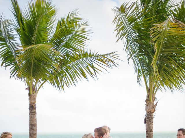 Nicole and Chris&apos;s Wedding in Islamorada, Florida 11