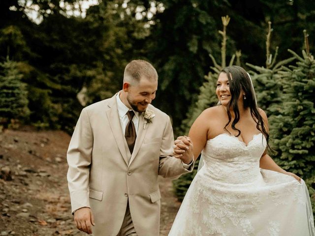 Ian and Chelsie&apos;s Wedding in Issaquah, Washington 10
