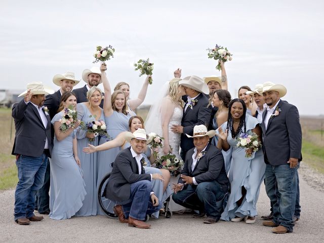 Cirilo and Sarah&apos;s Wedding in Thrall, Texas 25