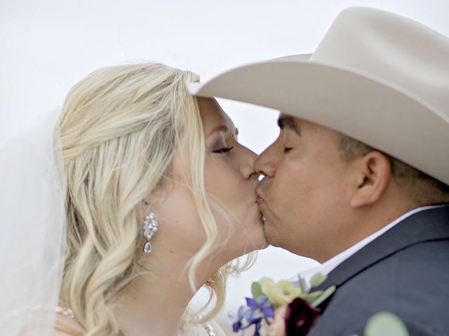 Cirilo and Sarah&apos;s Wedding in Thrall, Texas 2