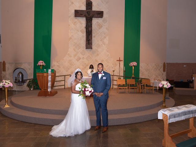 Kimberlyn and Kenneth&apos;s Wedding in Houston, Texas 16