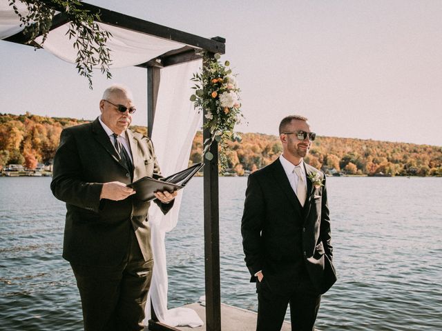 Dean and Olivia&apos;s Wedding in Harveys Lake, Pennsylvania 10