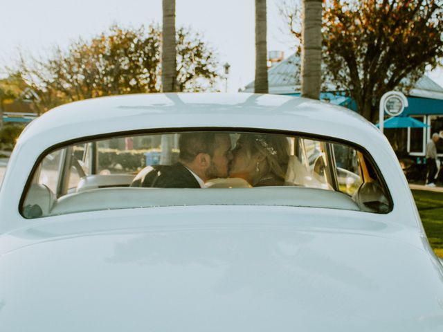Stephen and Carrie&apos;s Wedding in Coronado, California 17