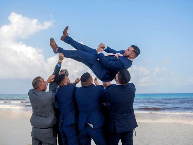 Alex and Maribel&apos;s Wedding in Cancun, Mexico 33