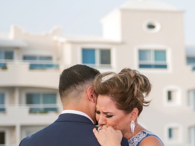 Alex and Maribel&apos;s Wedding in Cancun, Mexico 45