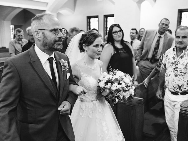 Dan and Joslyn&apos;s Wedding in Omaha, Nebraska 11