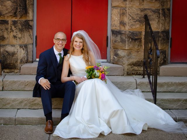 John and Hannah&apos;s Wedding in Pittsburgh, Pennsylvania 10