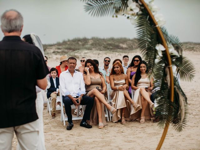 Benjamin and Patssy&apos;s Wedding in South Padre Island, Texas 13
