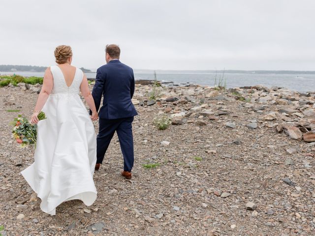 Zach and Jamie&apos;s Wedding in Rye, New Hampshire 31