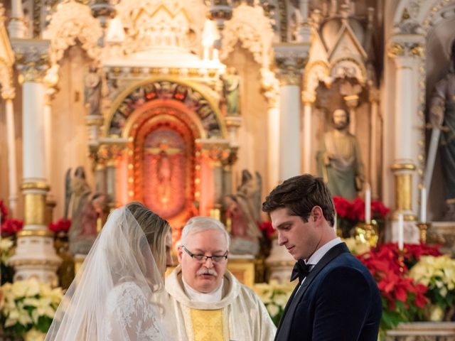 Dan and Ashley&apos;s Wedding in Chicago, Illinois 35