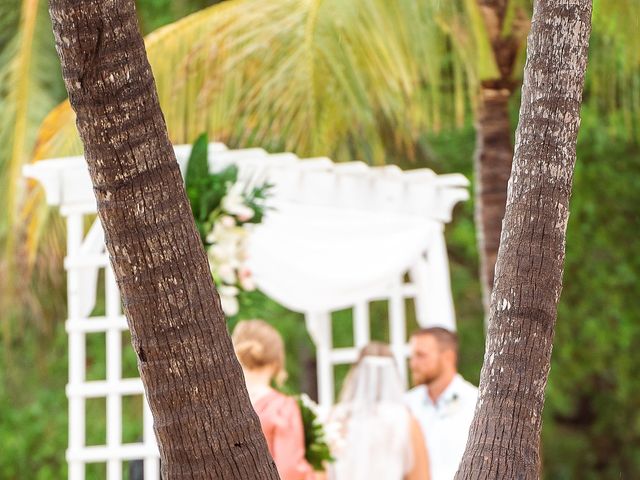 Colton and Bailee&apos;s Wedding in Key Largo, Florida 11