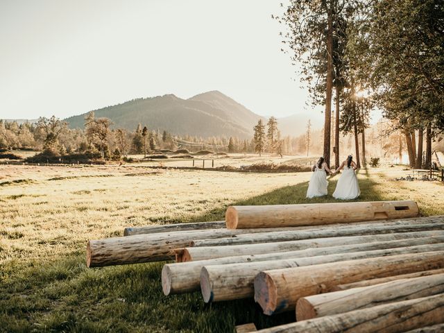 Maddie and Natalie&apos;s Wedding in Medford, Oregon 3