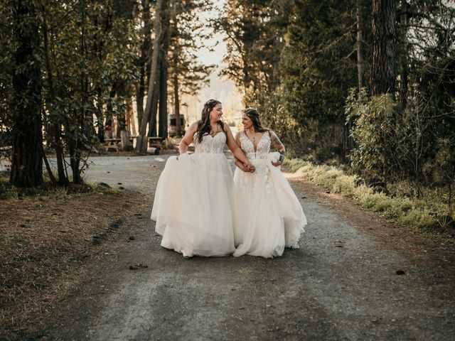 Maddie and Natalie&apos;s Wedding in Medford, Oregon 5