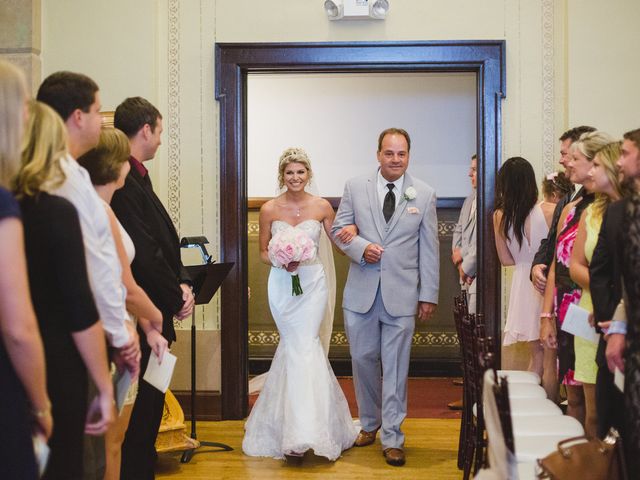Joe and Ashley&apos;s Wedding in Des Moines, Iowa 11