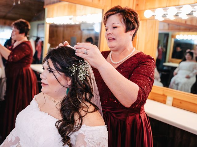 Shayna and Matthew&apos;s Wedding in Weatherford, Texas 13