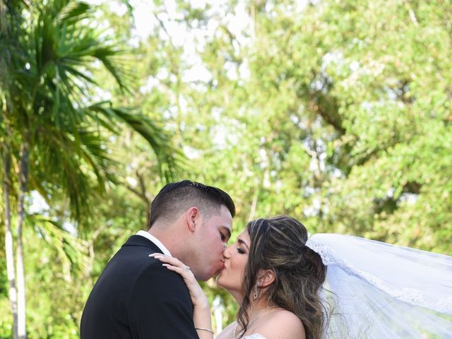 Elena and Kelmis&apos;s Wedding in Miami, Florida 18